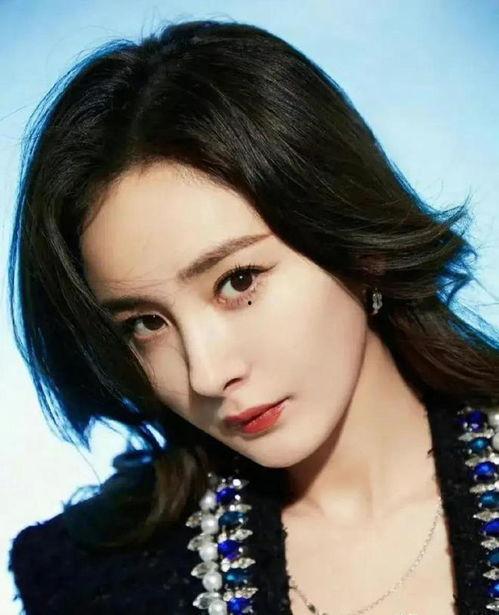 娱乐圈明星小爆料是谁,揭秘明星背后的故事  第1张